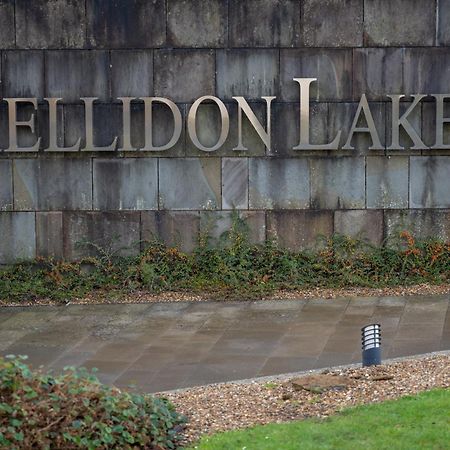 Hellidon Lakes Hotel Daventry Extérieur photo