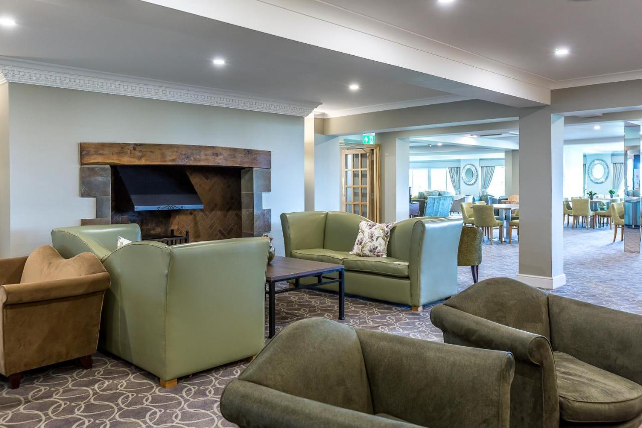 Hellidon Lakes Hotel Daventry Extérieur photo