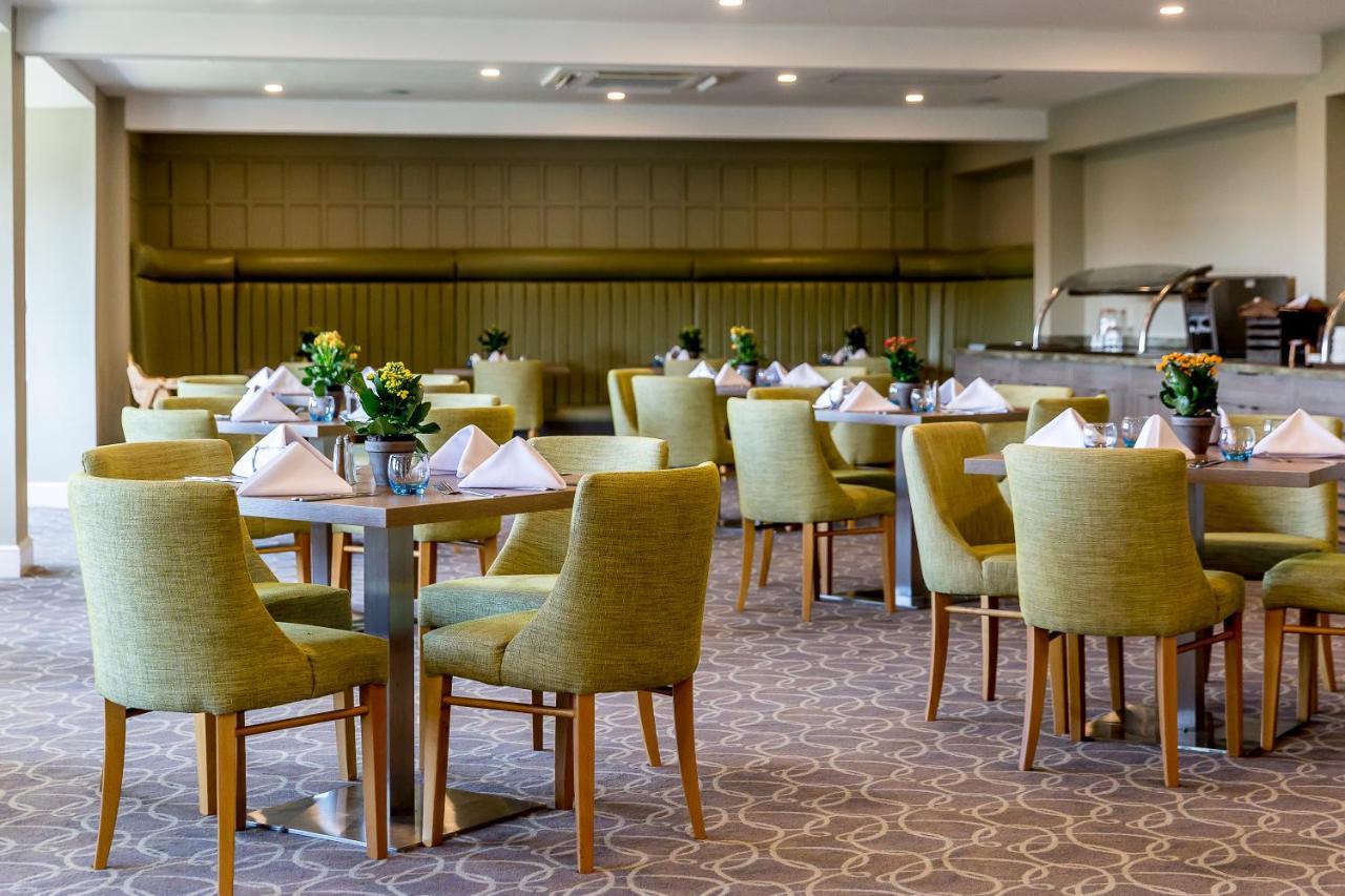 Hellidon Lakes Hotel Daventry Extérieur photo