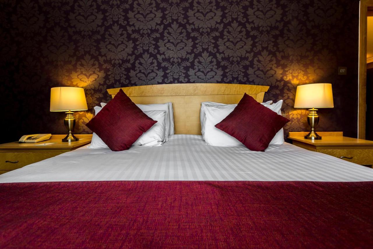 Hellidon Lakes Hotel Daventry Extérieur photo