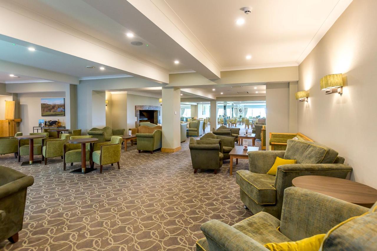 Hellidon Lakes Hotel Daventry Extérieur photo