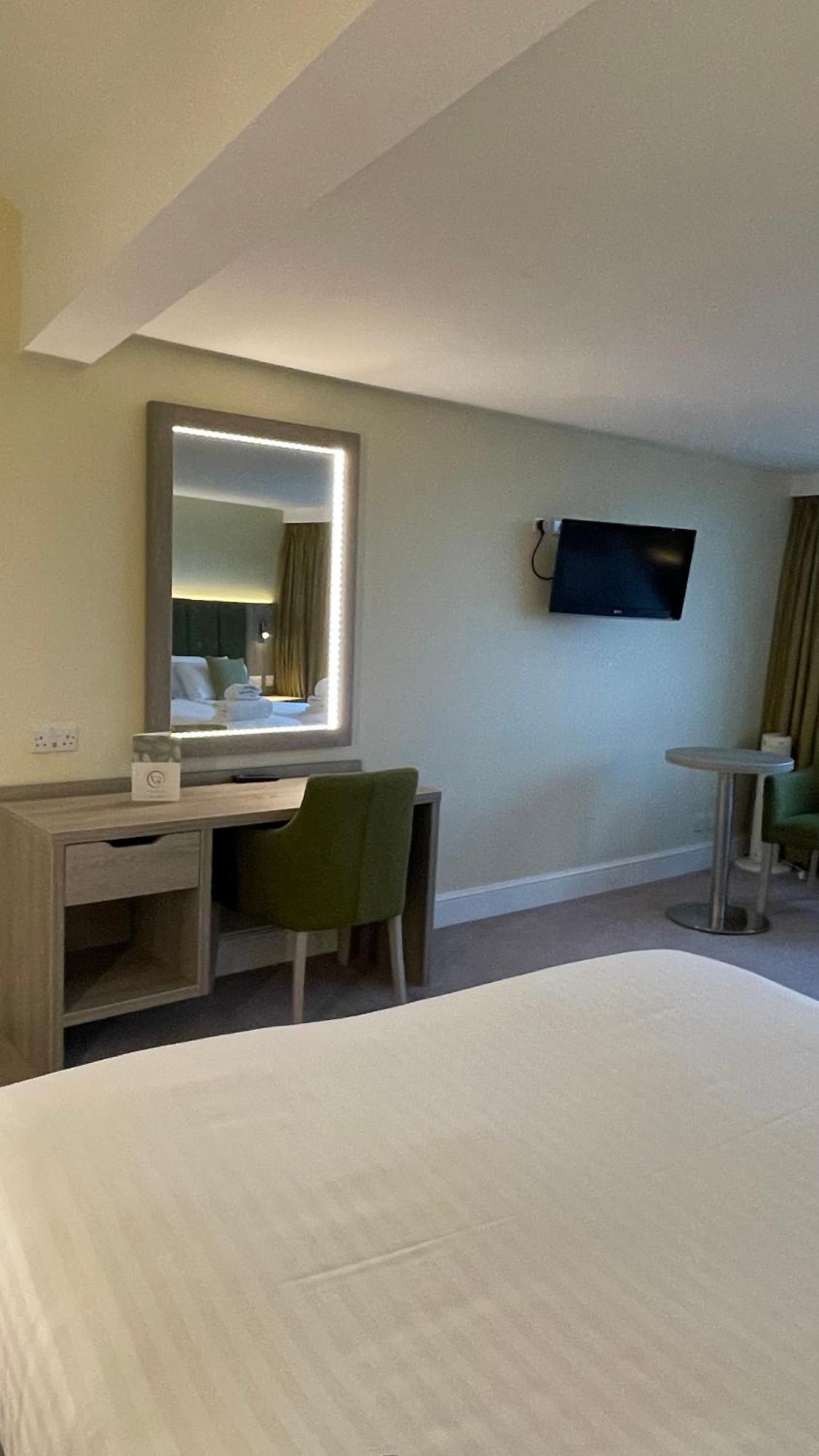 Hellidon Lakes Hotel Daventry Extérieur photo