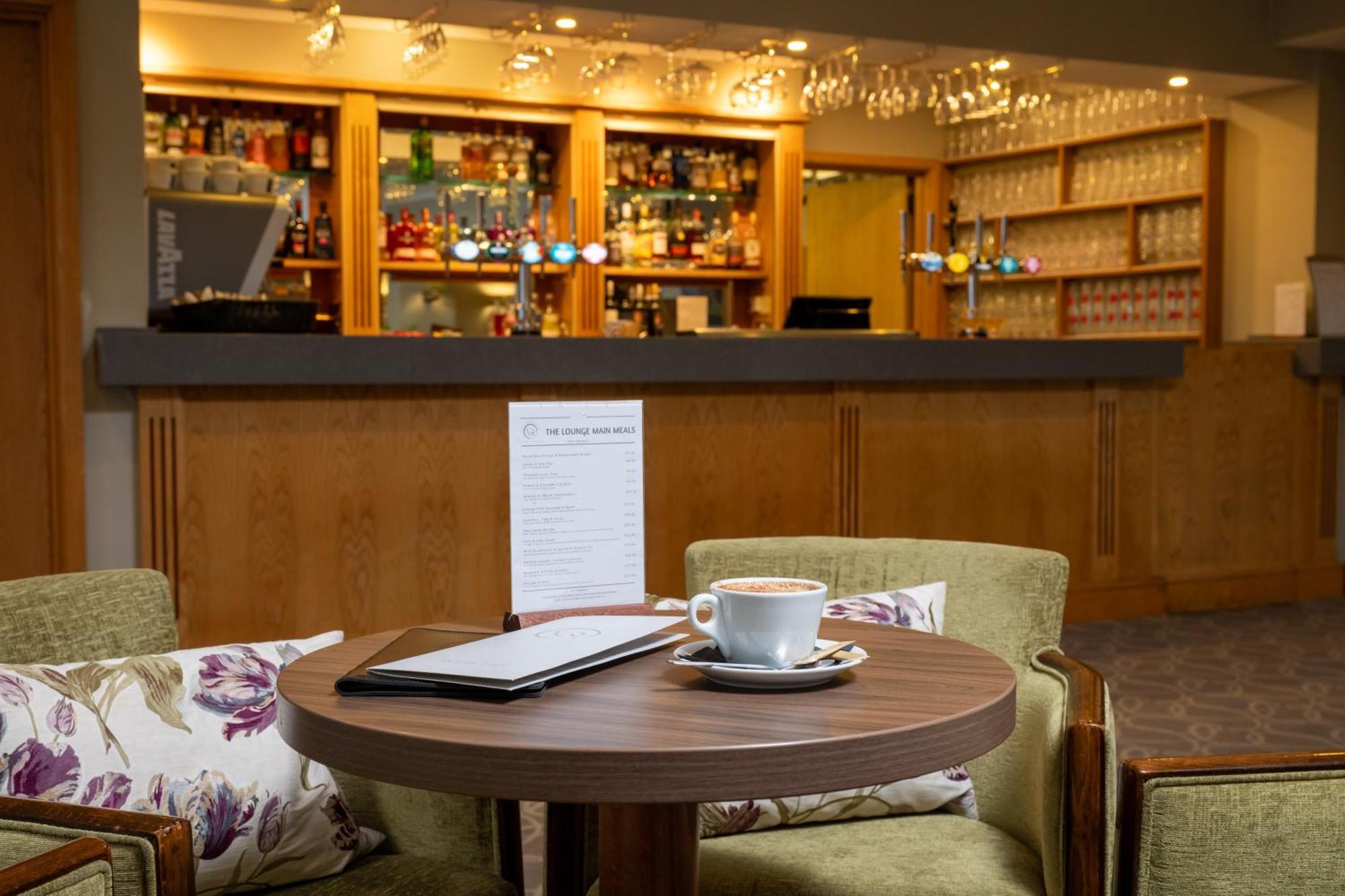 Hellidon Lakes Hotel Daventry Extérieur photo