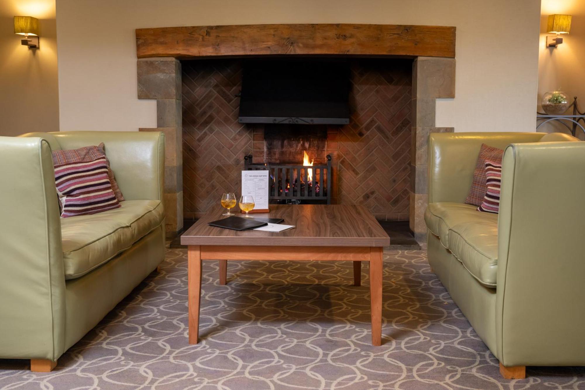 Hellidon Lakes Hotel Daventry Extérieur photo