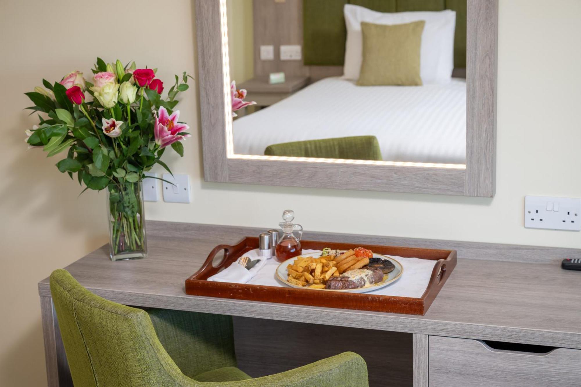 Hellidon Lakes Hotel Daventry Extérieur photo