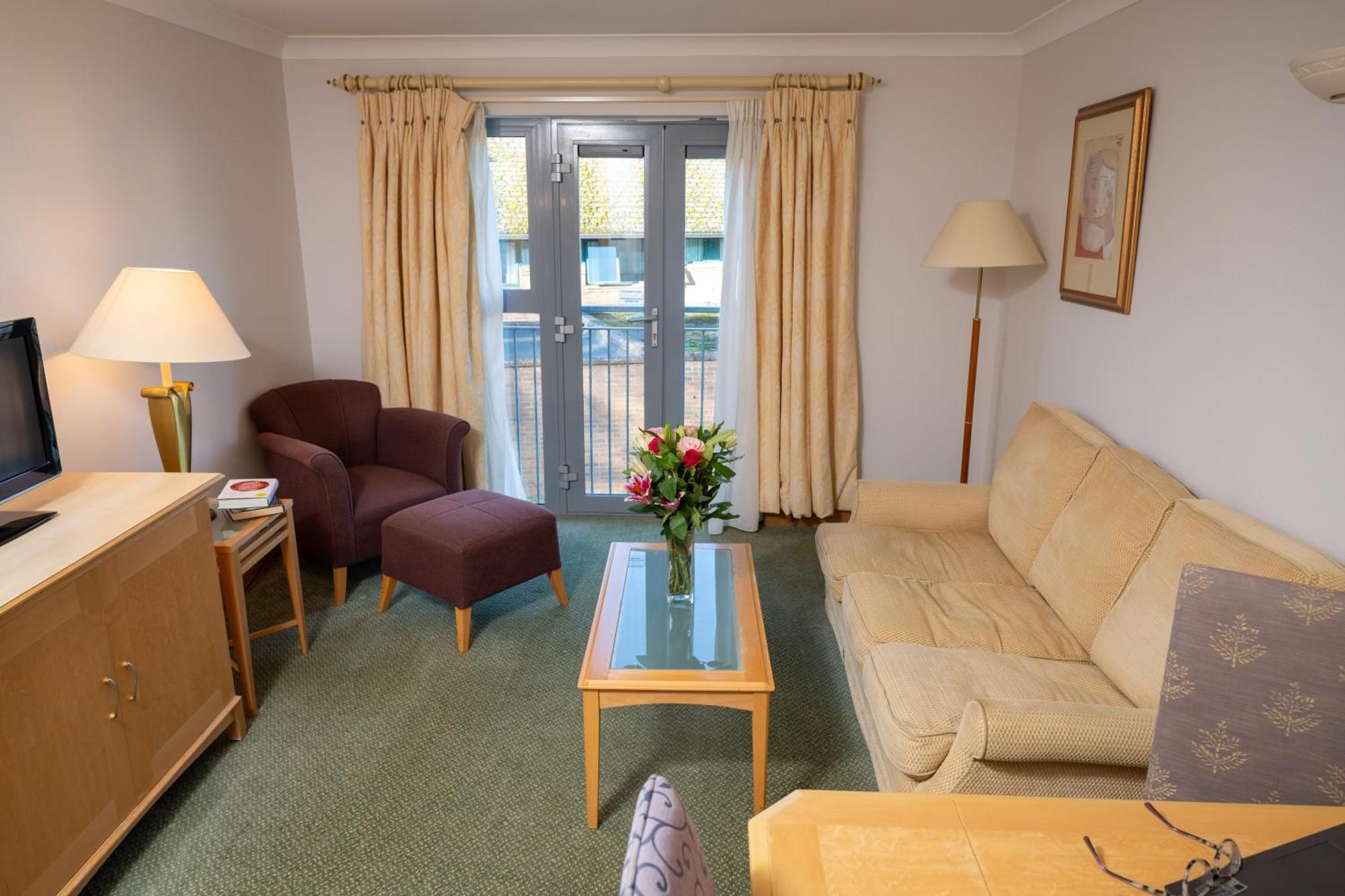 Hellidon Lakes Hotel Daventry Extérieur photo