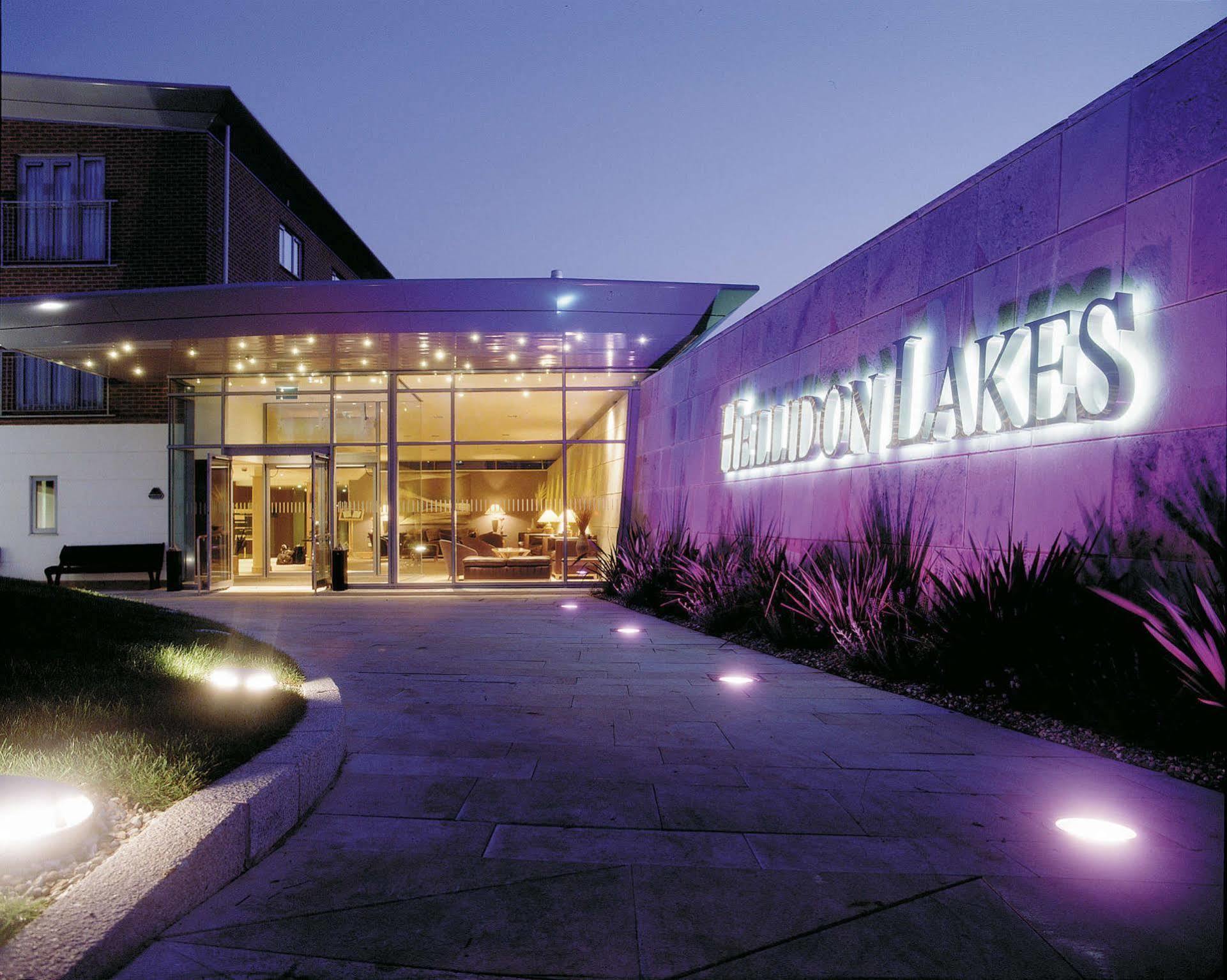 Hellidon Lakes Hotel Daventry Extérieur photo